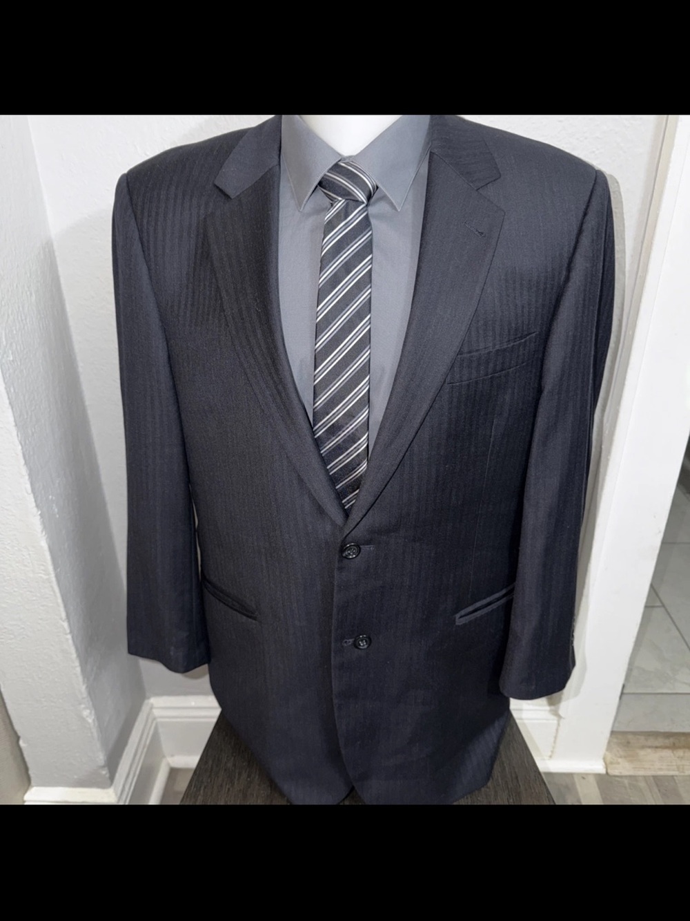 Jos A Bank Signature Collection 100% Wool Navy Suit Men’s R44